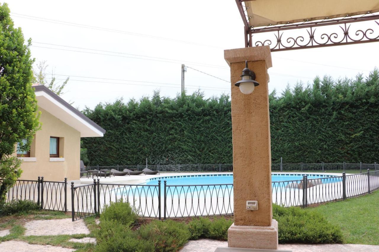Casale la Meridiana Ponti sul Mincio Exterior foto